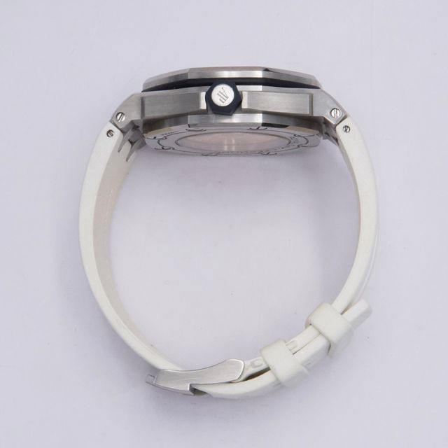 Audemars Piguet Royal Oak Offshore 15710ST.OO.A010CA.01 Image 4